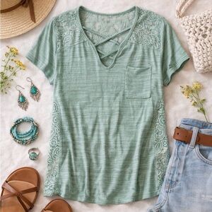 Tru Self Green Lace Knit Boho Top 2X Criss Cross Neckline Short Sleeve